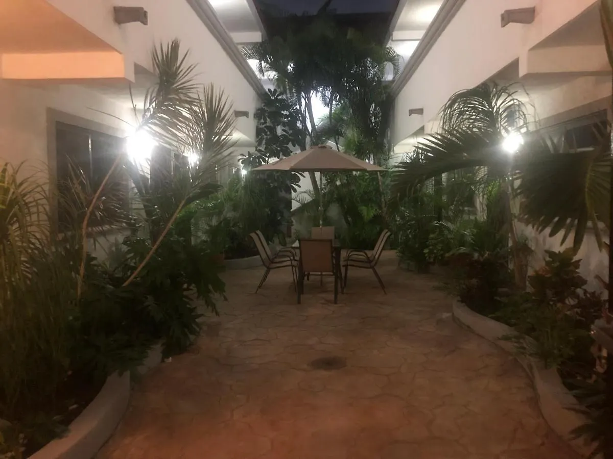 بلايا ديل كارمن Mayan Caribe Apart-Hotel المكسيك